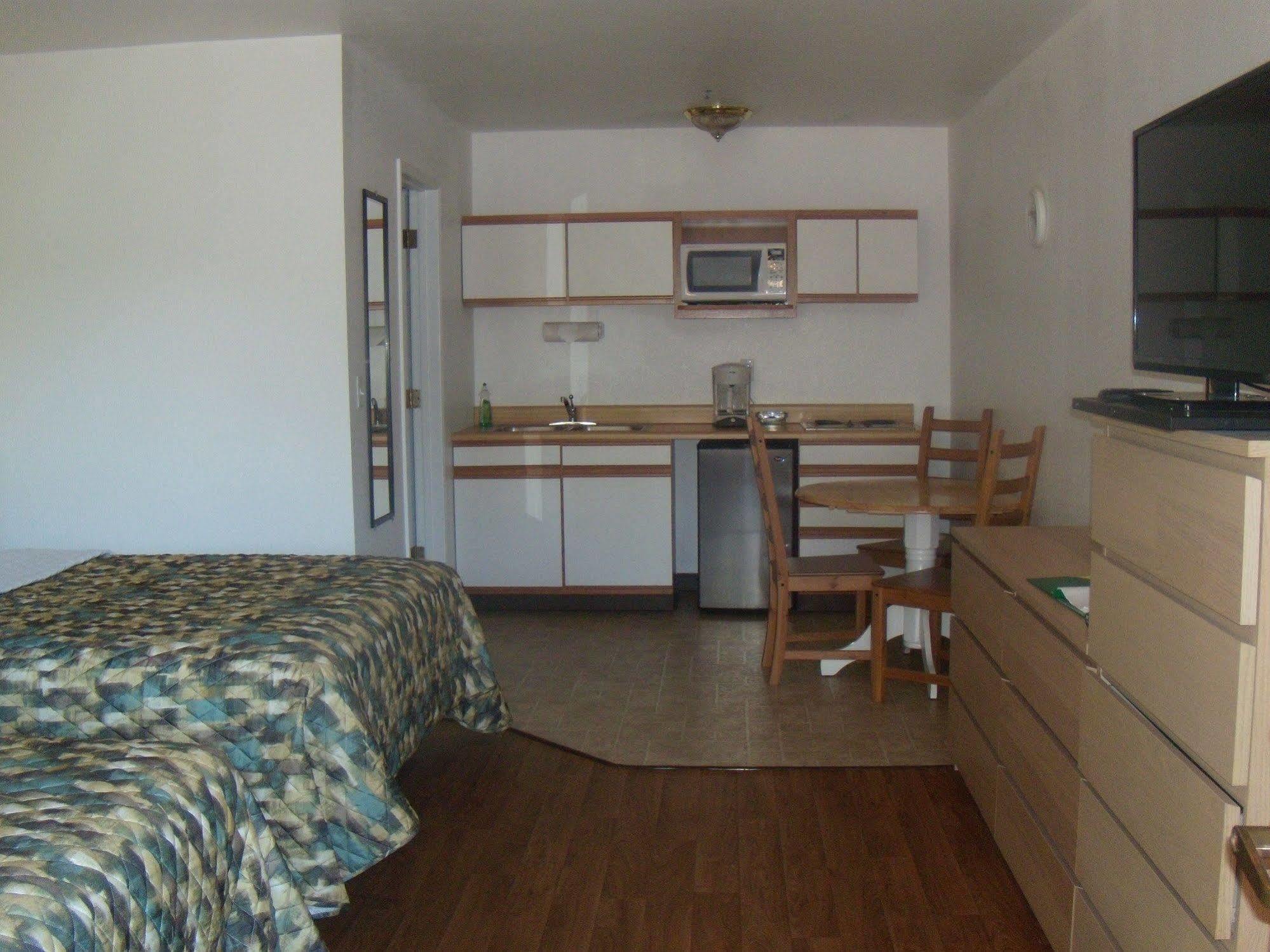 Corral Creek Lodge 克恩维尔 外观 照片