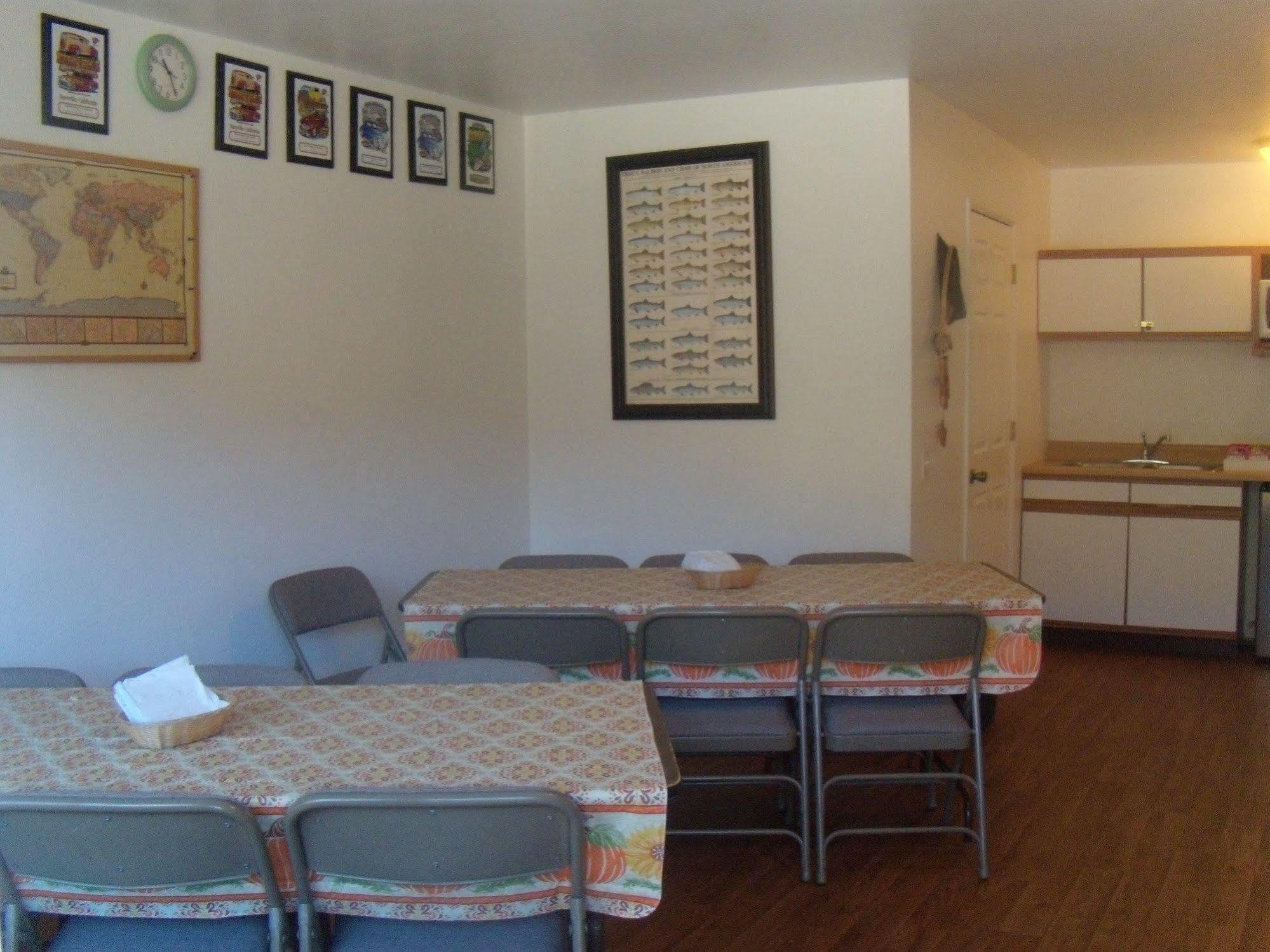 Corral Creek Lodge 克恩维尔 外观 照片